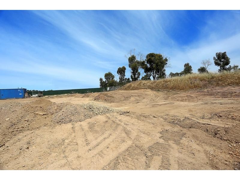 25 Albert Street, California Gully VIC 3556