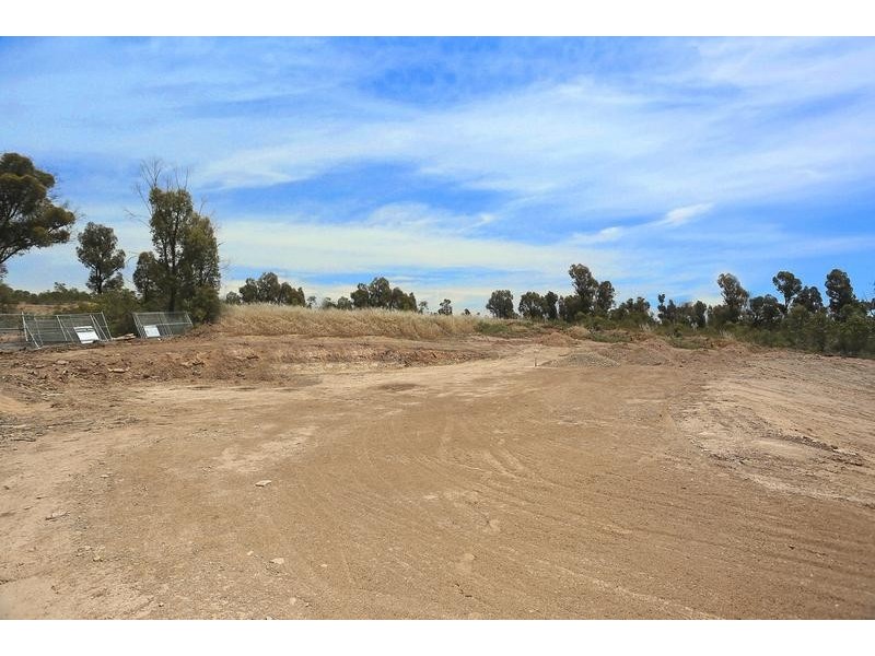 25 Albert Street, California Gully VIC 3556