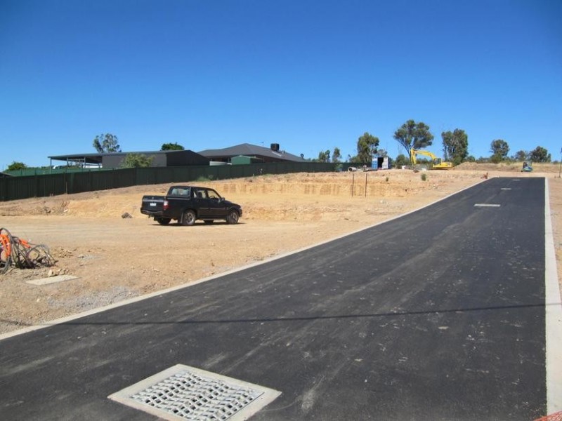 25 Albert Street, California Gully VIC 3556