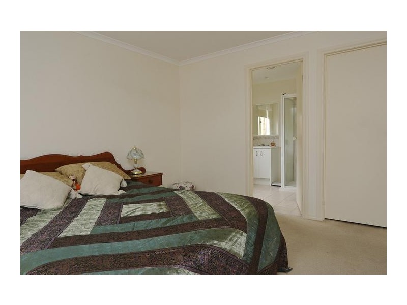 2 Bassett Drive, Strathfieldsaye VIC 3551