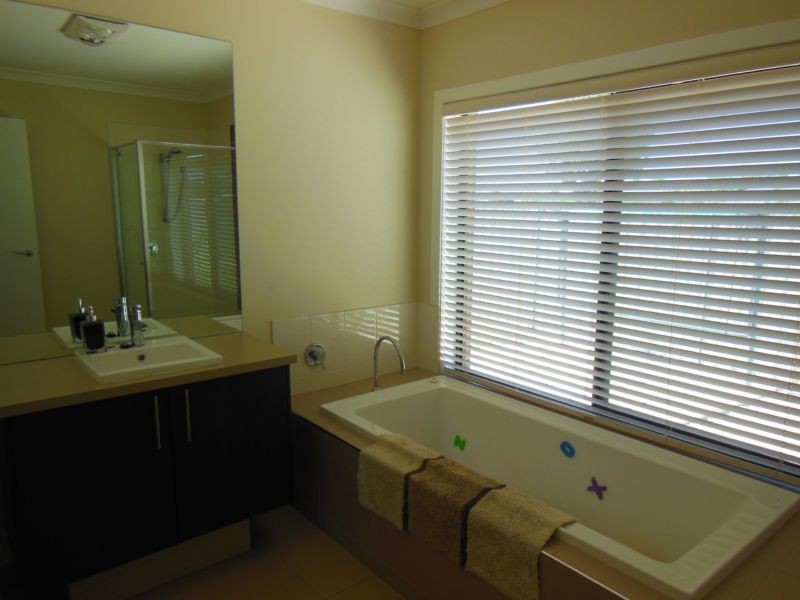 1 McMeeken Way, Epsom VIC 3551