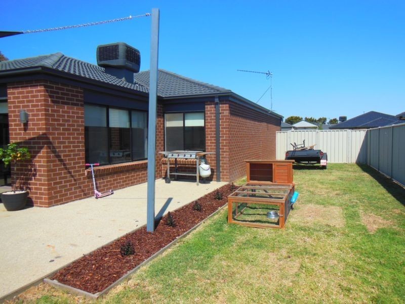 1 McMeeken Way, Epsom VIC 3551