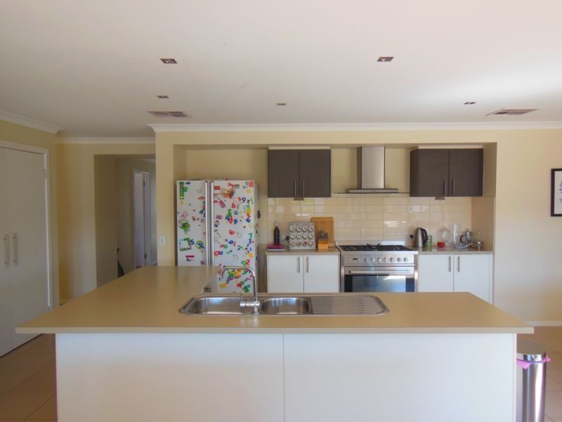 1 McMeeken Way, Epsom VIC 3551