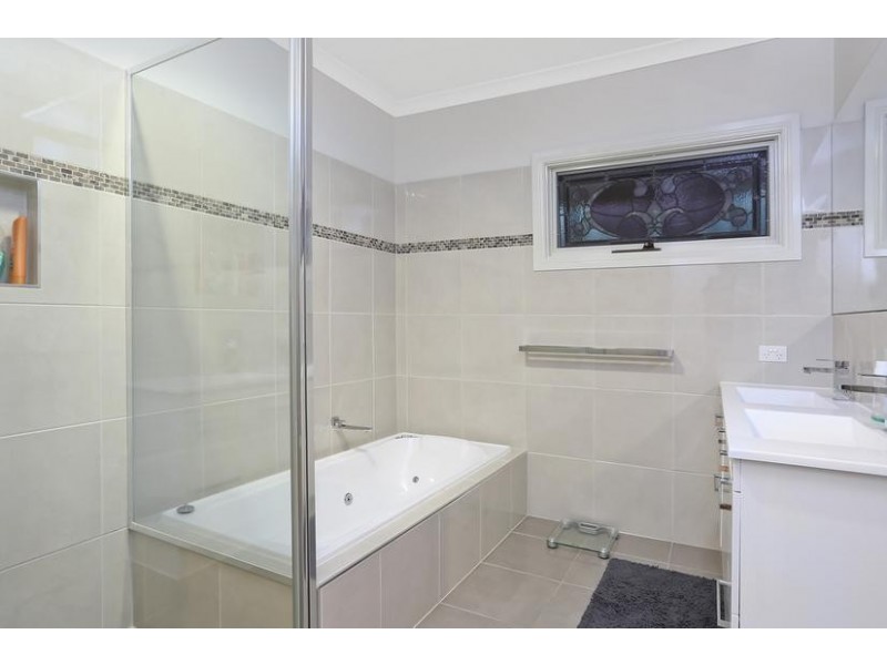 3 Sherpa Court, Strathdale VIC 3550