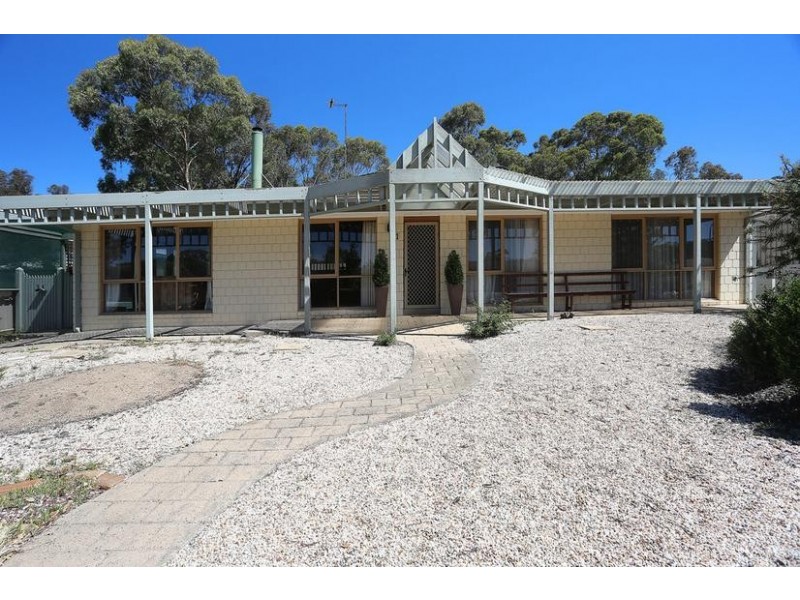 1 Akoonah Drive, Golden Square VIC 3555