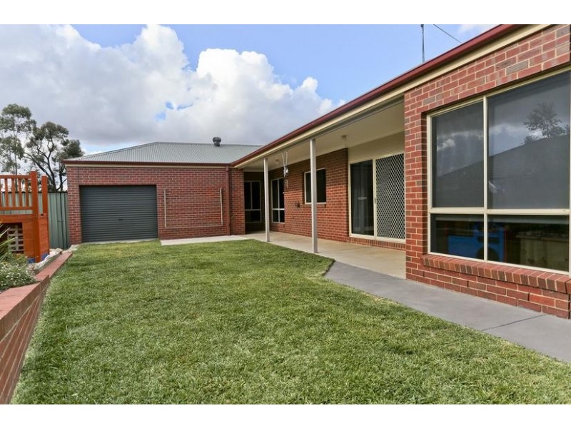 30 Keogh Drive, Spring Gully VIC 3550