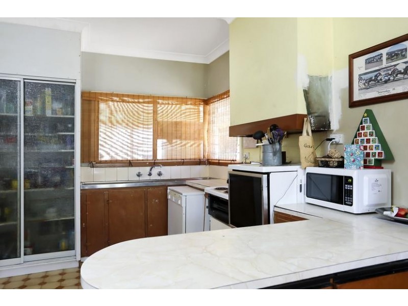 2 Harvey Street, West Bendigo VIC 3550