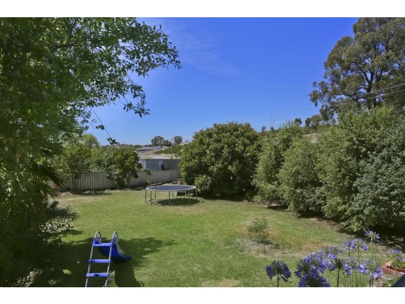 2 Harvey Street, West Bendigo VIC 3550