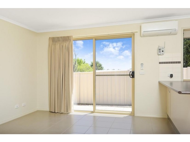 15B Elizabeth Street, Kangaroo Flat VIC 3555