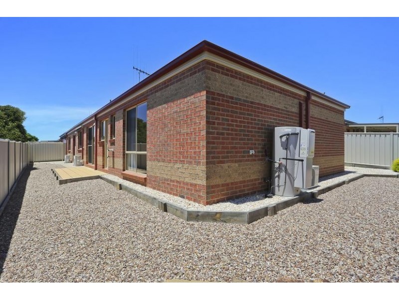 15B Elizabeth Street, Kangaroo Flat VIC 3555