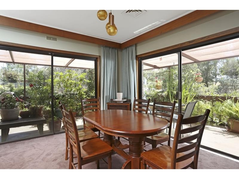 31 Shelley Street, Spring Gully VIC 3550