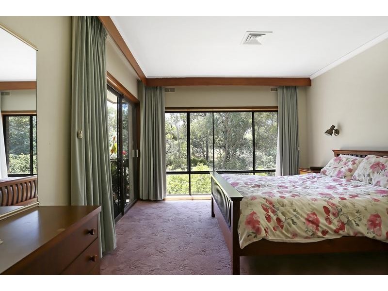 31 Shelley Street, Spring Gully VIC 3550