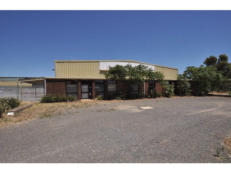 8 Adam Street, Bendigo VIC 3550