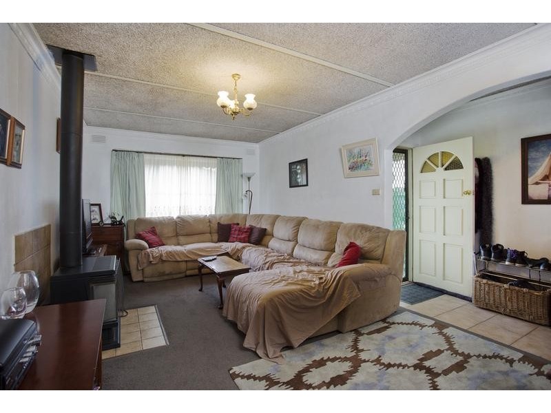 21 Osborn Avenue, Kangaroo Flat VIC 3555