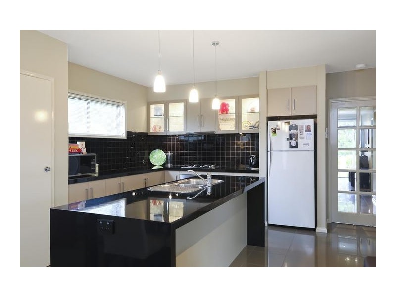 137 Havlin Street East, Flora Hill VIC 3550