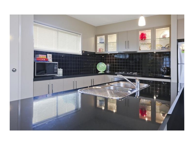 137 Havlin Street East, Flora Hill VIC 3550