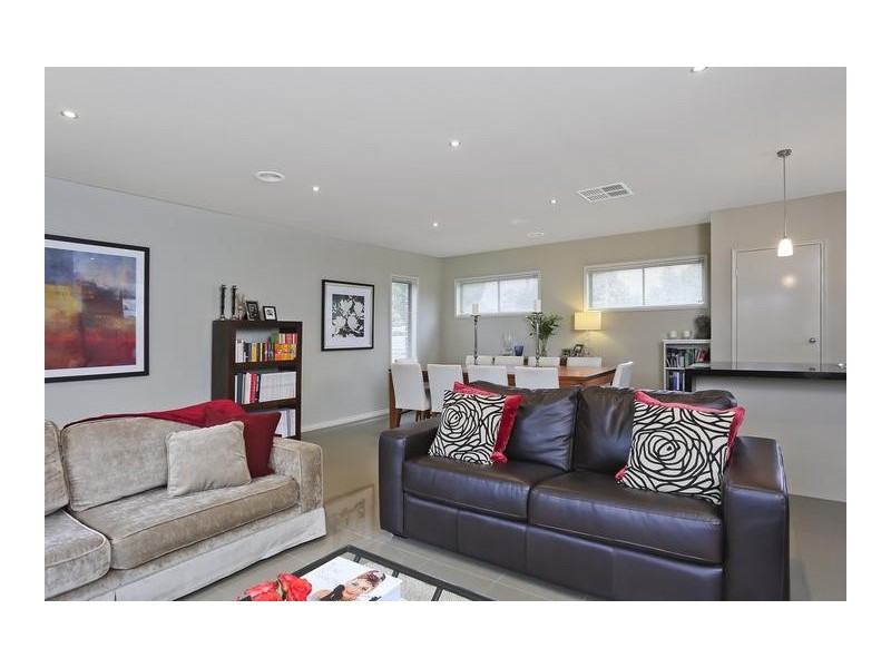 137 Havlin Street East, Flora Hill VIC 3550