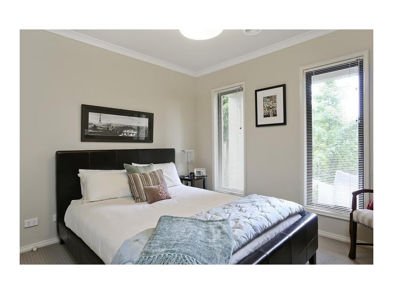 137 Havlin Street East, Flora Hill VIC 3550