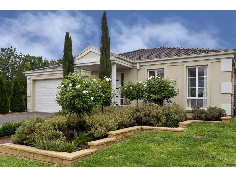 5 Orchard Walk, Strathfieldsaye VIC 3551