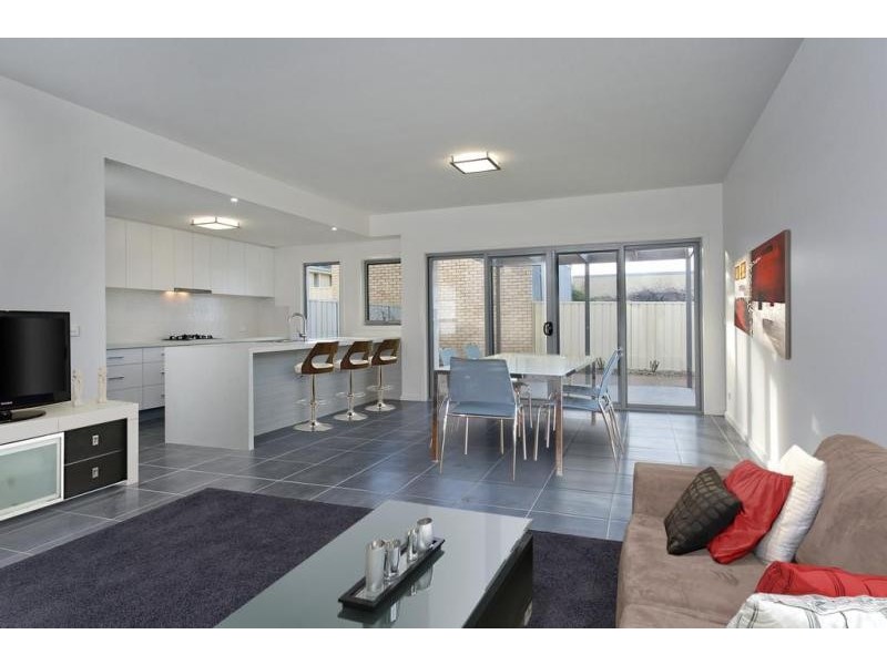 7/2 Pilcher Street, Strathdale VIC 3550