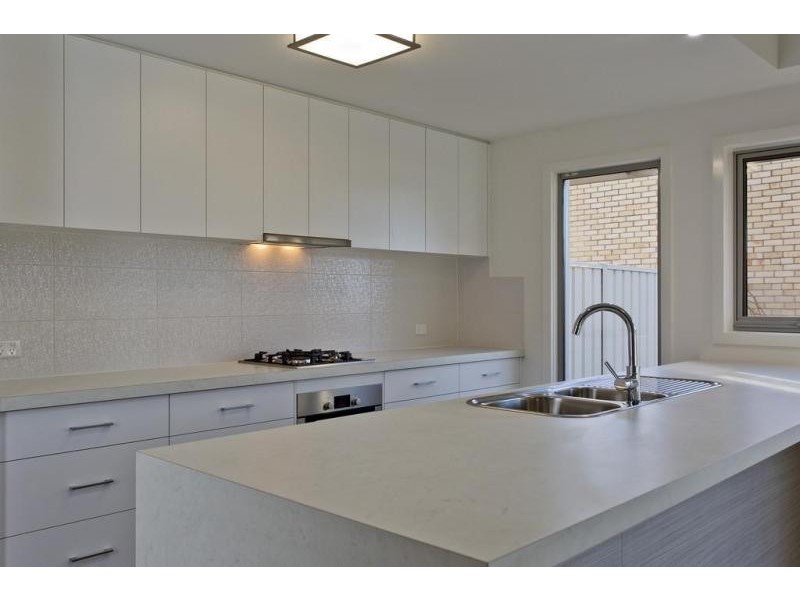 7/2 Pilcher Street, Strathdale VIC 3550