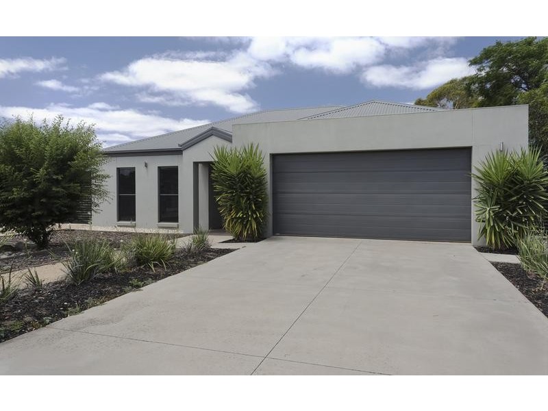 26 Goynes Road, Epsom VIC 3551