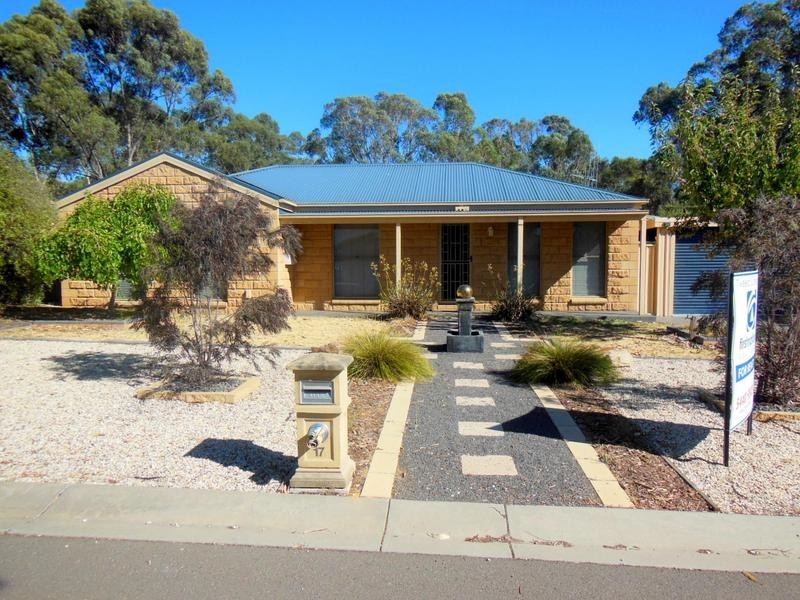 17 Midas Court, Strathfieldsaye VIC 3551