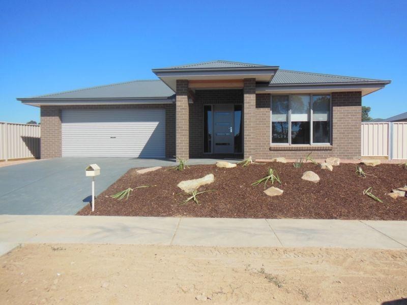 21 Grantham Terrace, Kangaroo Flat VIC 3555