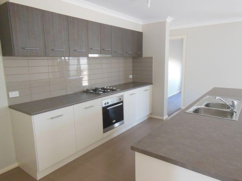 21 Grantham Terrace, Kangaroo Flat VIC 3555