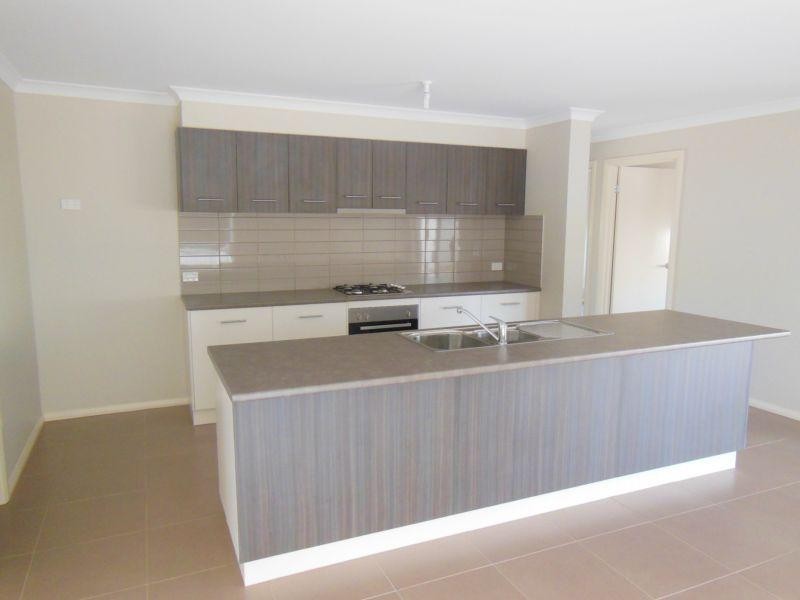 21 Grantham Terrace, Kangaroo Flat VIC 3555