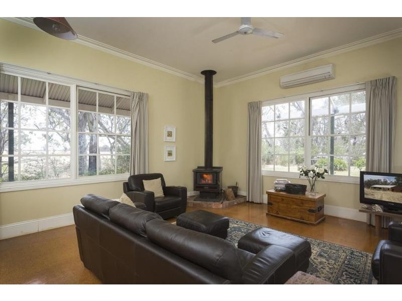 208 Longs Road, Serpentine VIC 3517