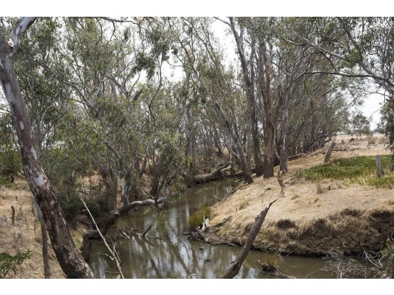 208 Longs Road, Serpentine VIC 3517