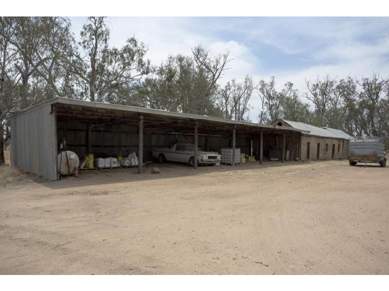 208 Longs Road, Serpentine VIC 3517