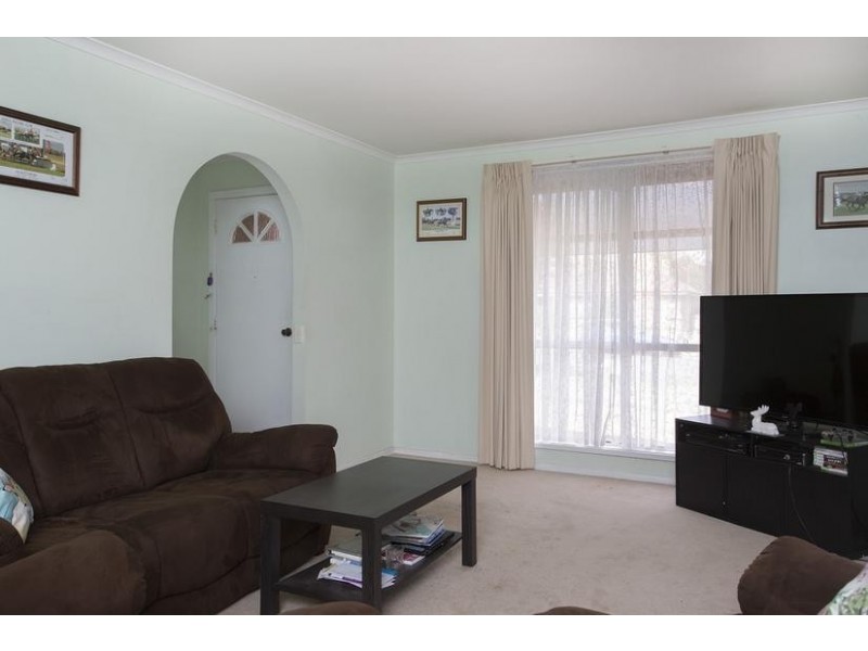 2/101 Neale Street, Flora Hill VIC 3550