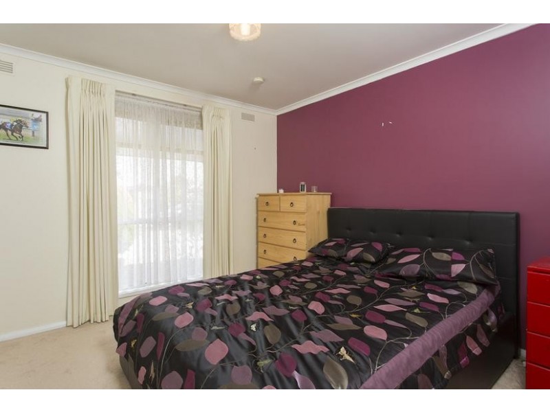 2/101 Neale Street, Flora Hill VIC 3550