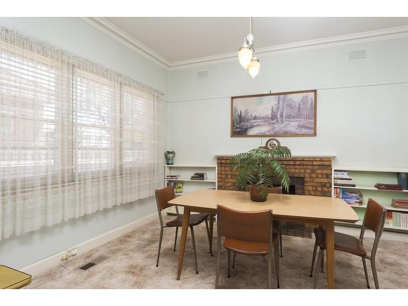 128 Neale Street, Flora Hill VIC 3550