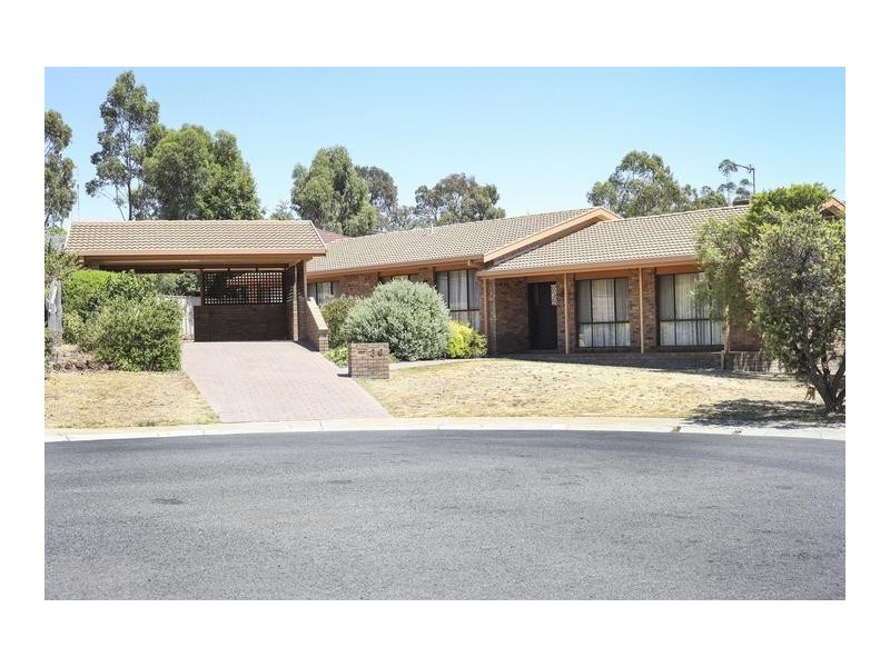 3 Windsor Court, Kennington VIC 3550