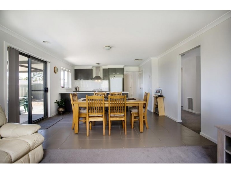 20 Lyndam Avenue, Maiden Gully VIC 3551