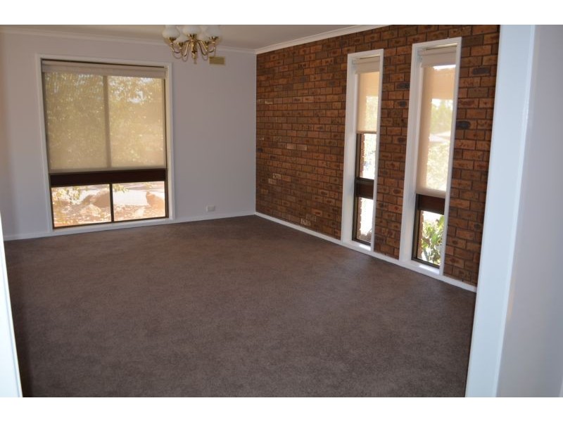 74 Harley Street, Strathdale VIC 3550
