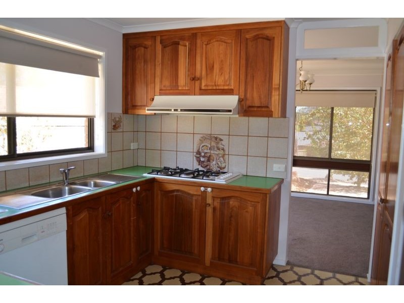 74 Harley Street, Strathdale VIC 3550