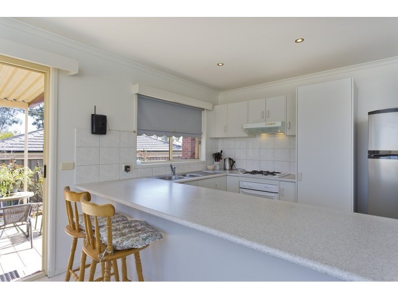 9 Baden Powell Place, Strathdale VIC 3550