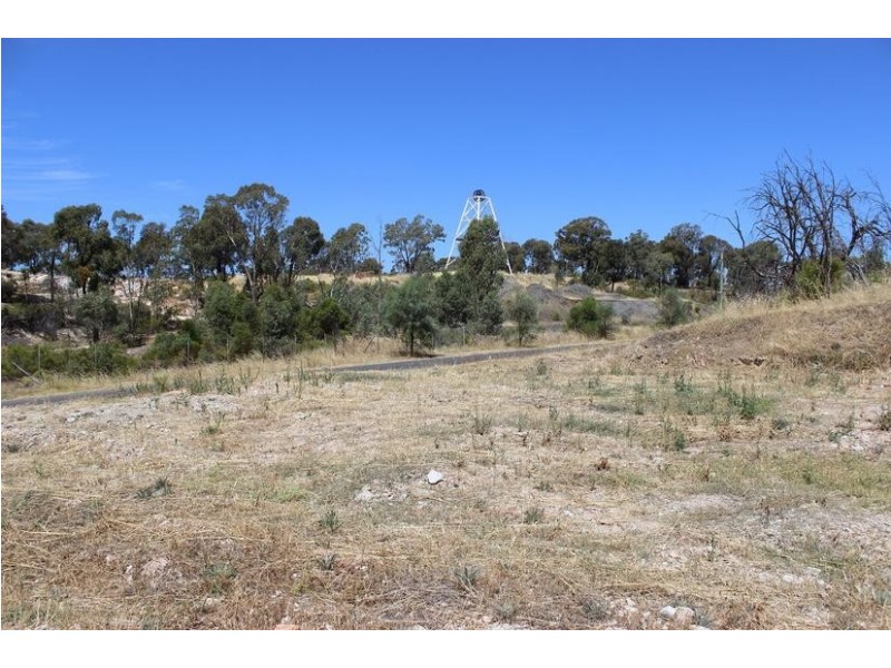 29 Happy Valley Road, West Bendigo VIC 3550