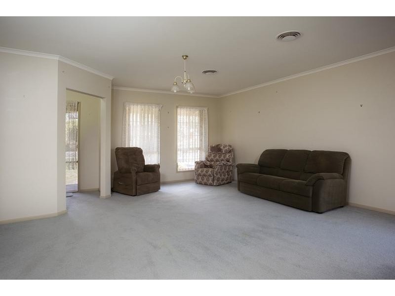 52A Broad Parade, Spring Gully VIC 3550