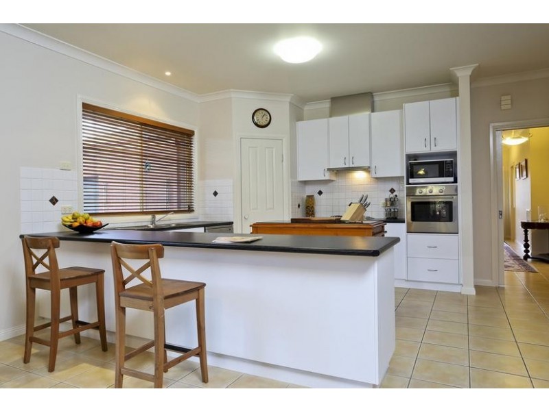 30 Keogh Drive, Spring Gully VIC 3550