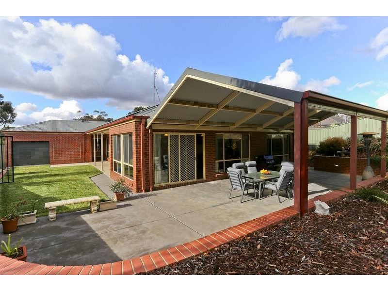 30 Keogh Drive, Spring Gully VIC 3550