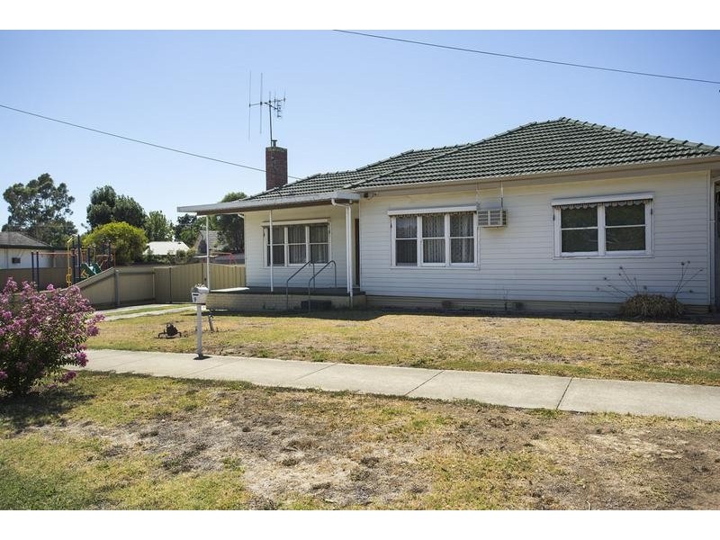 9 Alamein Court, Golden Square VIC 3555