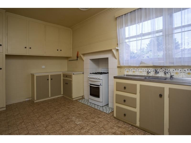 9 Alamein Court, Golden Square VIC 3555