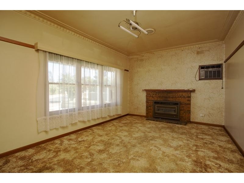 9 Alamein Court, Golden Square VIC 3555