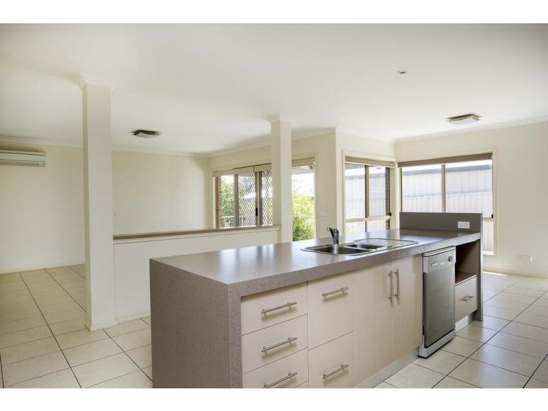 47B Bobs Street, White Hills VIC 3550