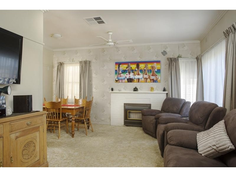 16 Jennings Street, East Bendigo VIC 3550